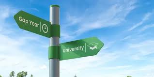 "Fenomena "Gap Year" 2026: Kenapa Makin Banyak Lulusan SMA Pilih Istirahat Dulu Sebelum Kuliah?