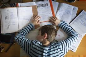 Sekolah Tanpa PR: Antara Membebaskan Anak atau Membodohkan Generasi 2026?